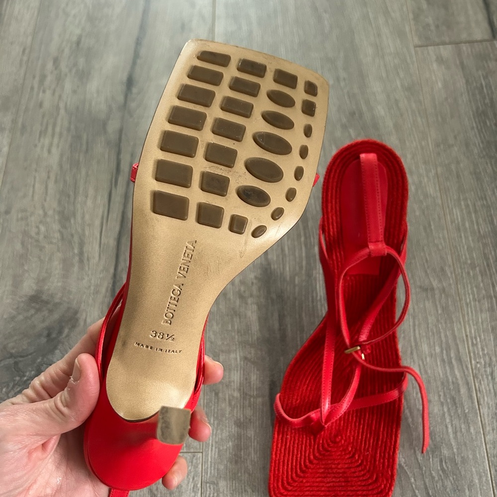 Bottega Red Strappy Square-Toe Sandals - Picture 5 of 5